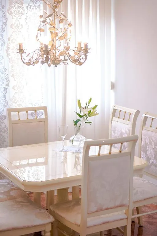 Apartment Mandalina Split