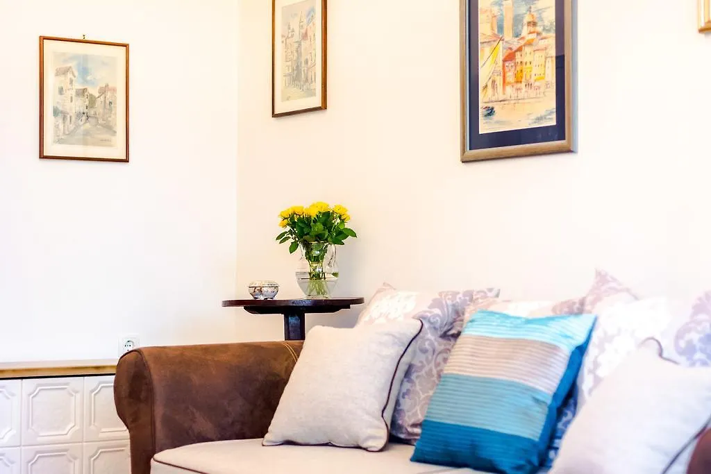 Apartment Mandalina Split